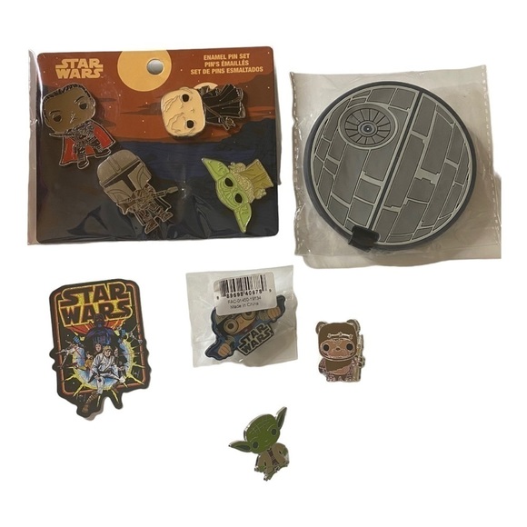 Star Wars Funko POP! Enamel Pin Set, Luggage Tag and Sticker - Picture 1 of 9